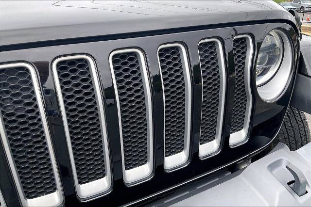 Used 2023 Jeep Wrangler Unlimited Sahara w/ LED Lighting Group AWD/4WD image 29