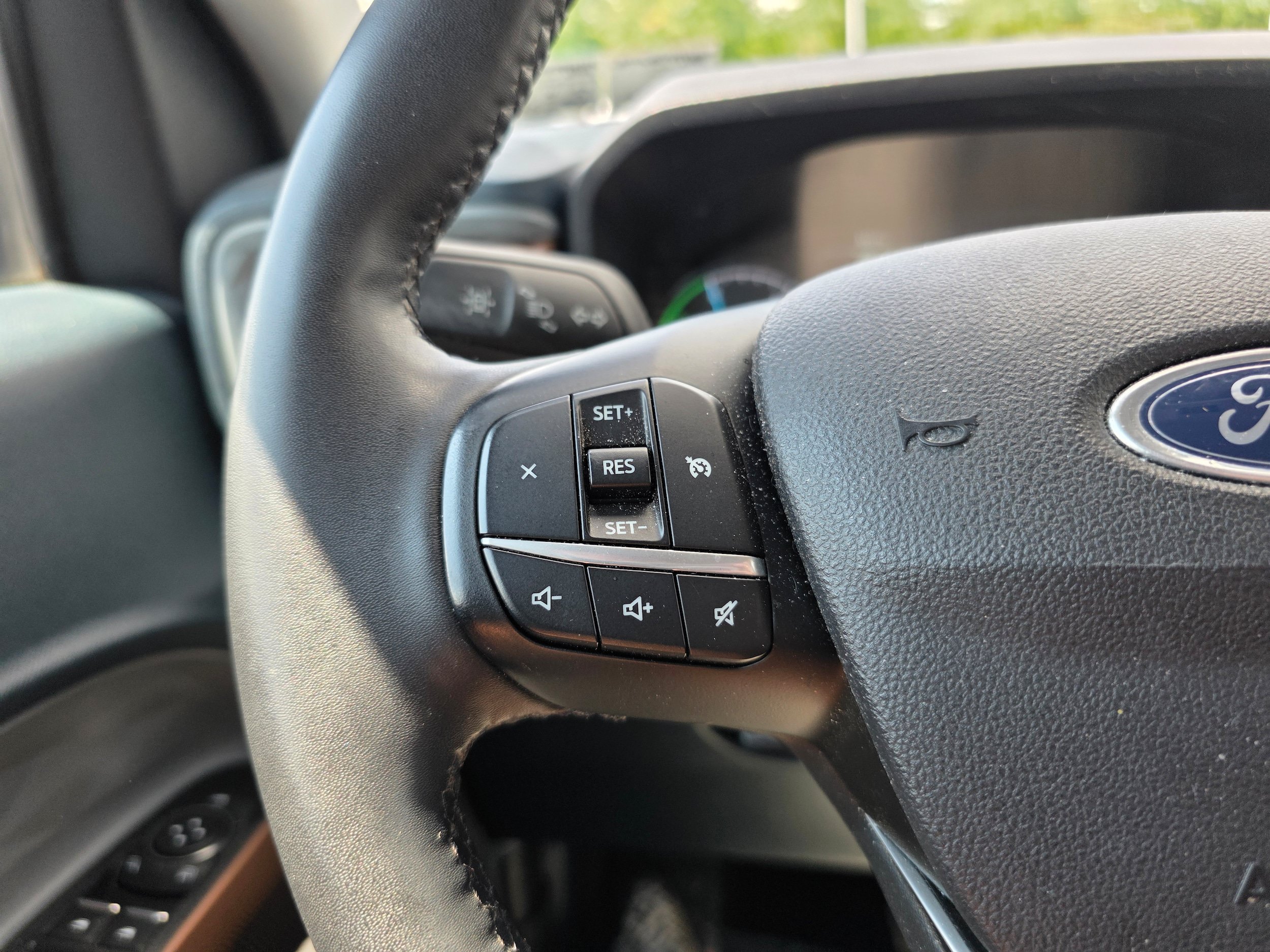 Certified 2023 Ford Maverick Lariat w/ Lariat Luxury Package FWD image 16