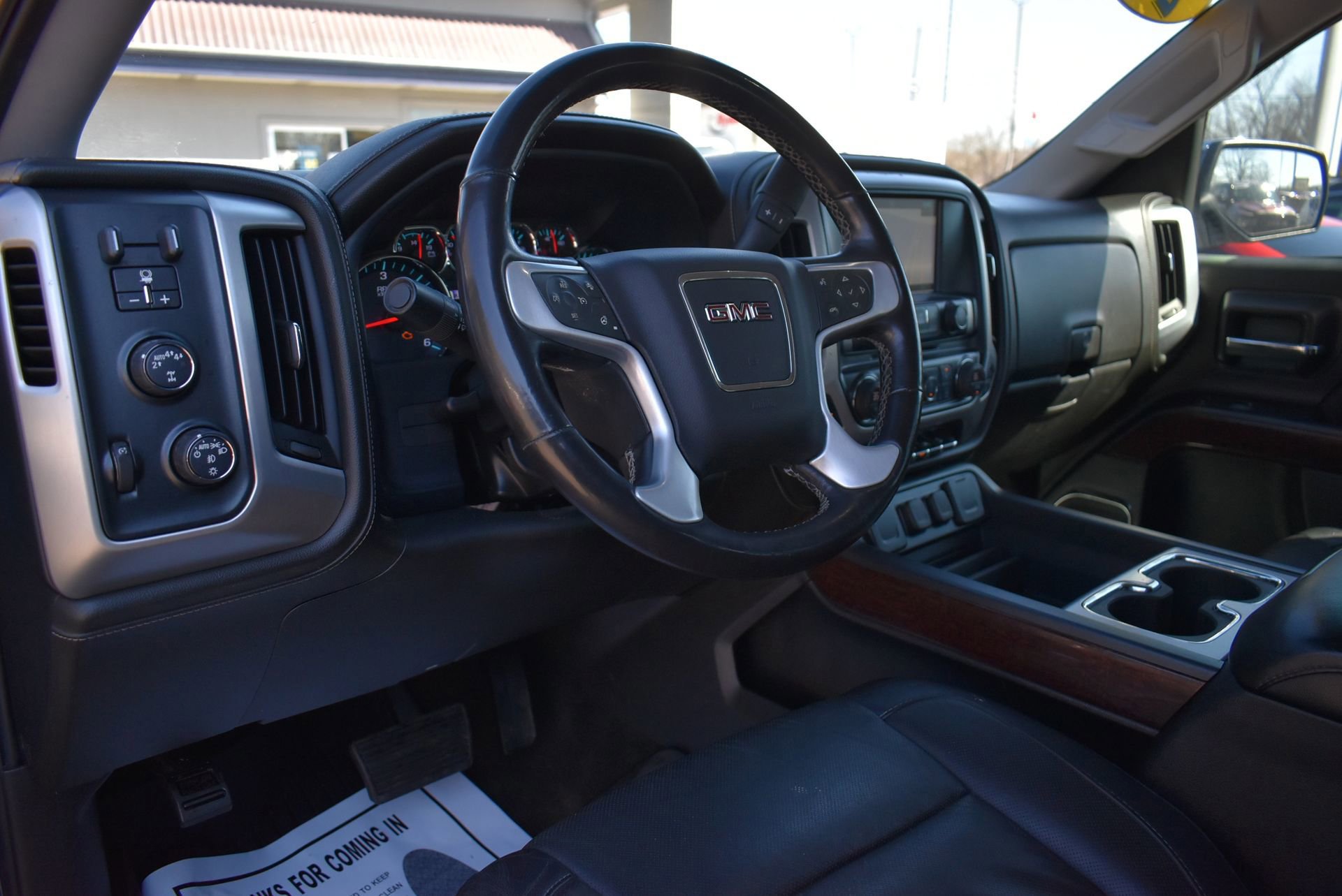 Used 2017 GMC Sierra 1500 SLT image 16