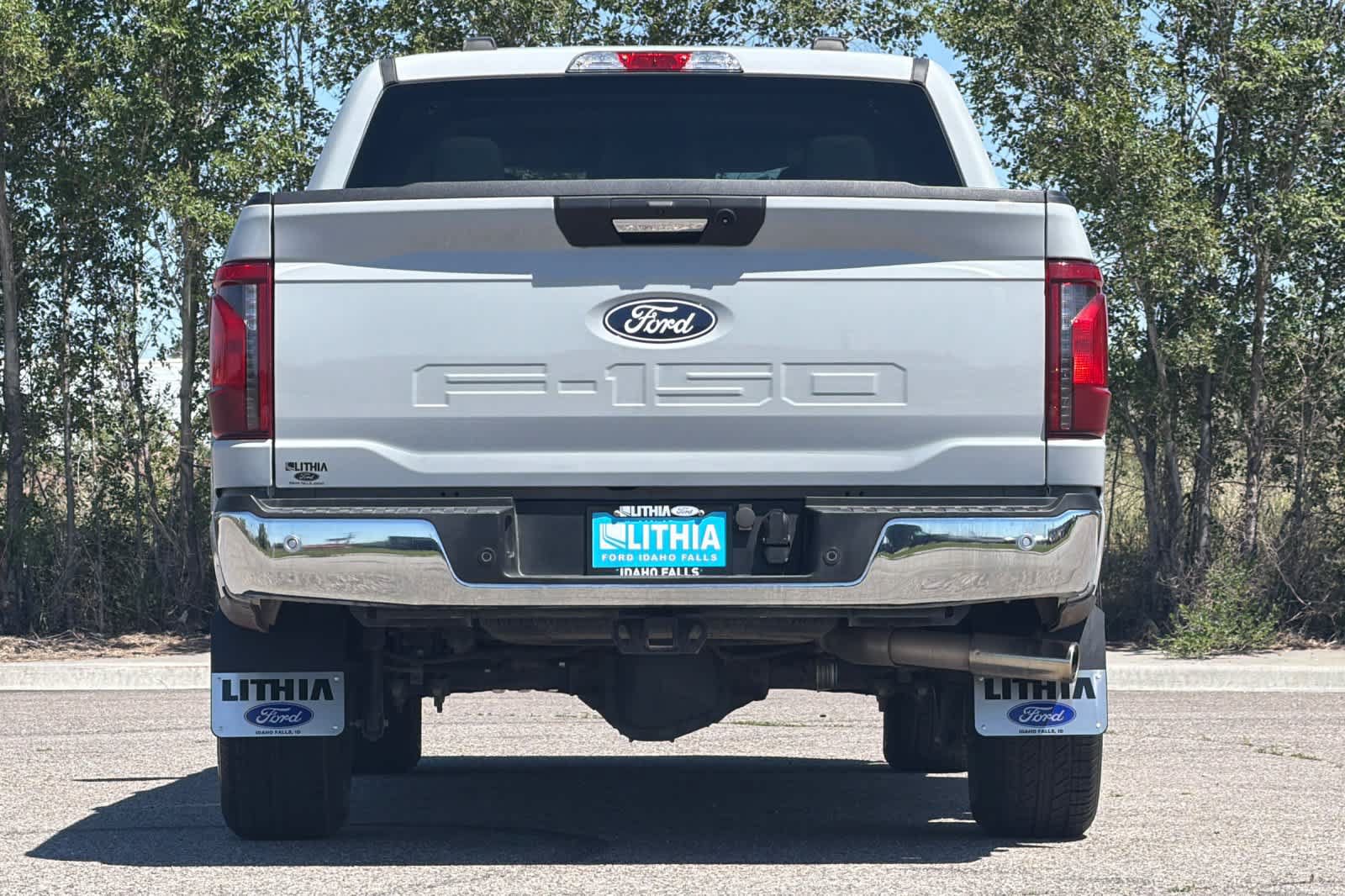 Certified 2024 Ford F150 XLT w/ Mobile Office Package AWD/4WD image 7
