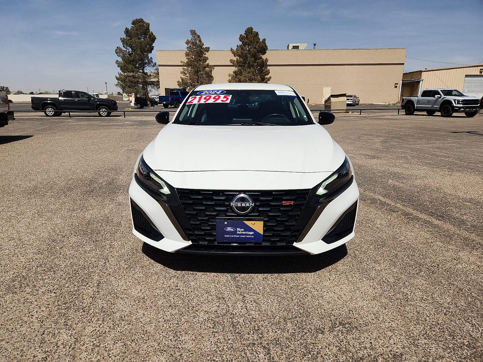 Used 2024 Nissan Altima 2.5 SR image 8