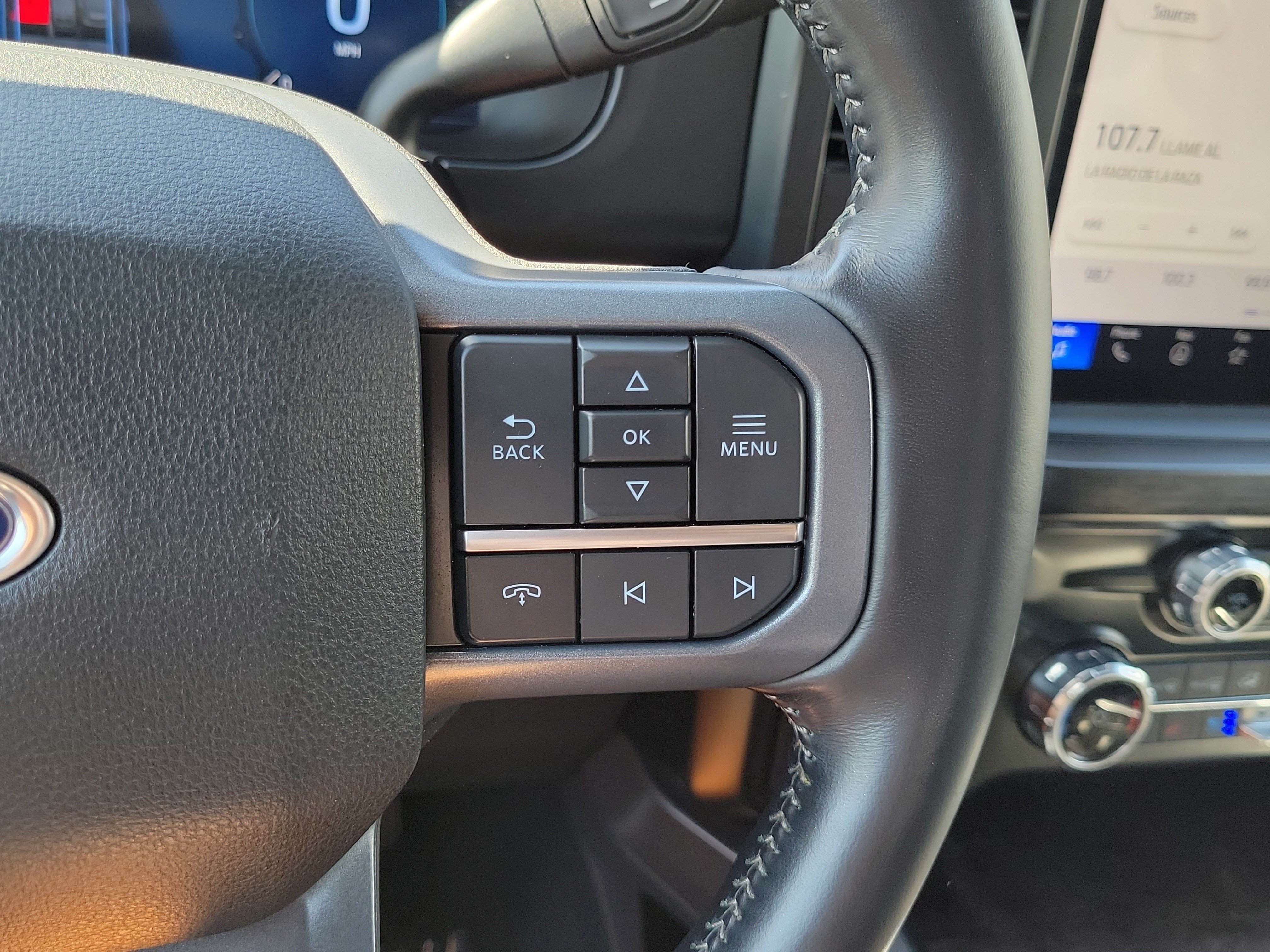 Certified 2023 Ford F250 Lariat w/ FX4 Off-Road Package AWD/4WD image 23