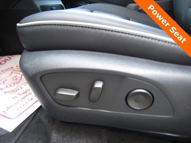 Used 2025 Buick Enclave Sport Touring AWD/4WD image 7