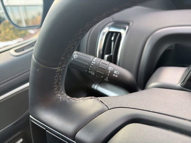 Certified 2025 Ford Expedition Max Platinum image 15