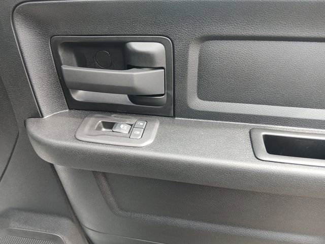 Used 2025 RAM 2500 Tradesman w/ Chrome Appearance Group image 16