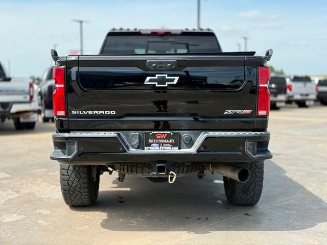 Used 2025 Chevrolet Silverado 2500 ZR2 w/ Technology Package AWD/4WD image 7