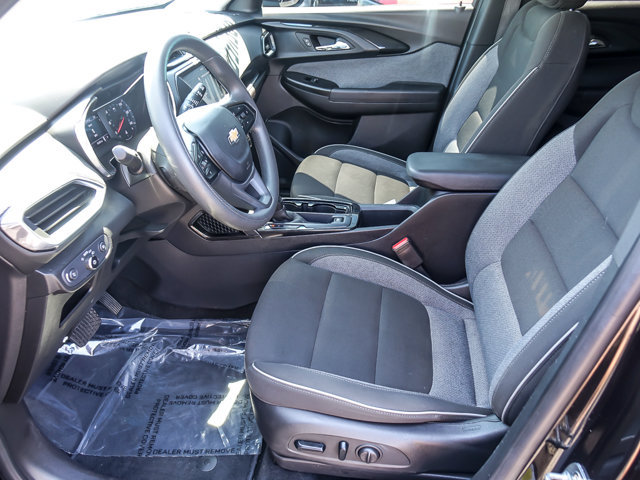 Used 2023 Chevrolet TrailBlazer LT FWD image 9