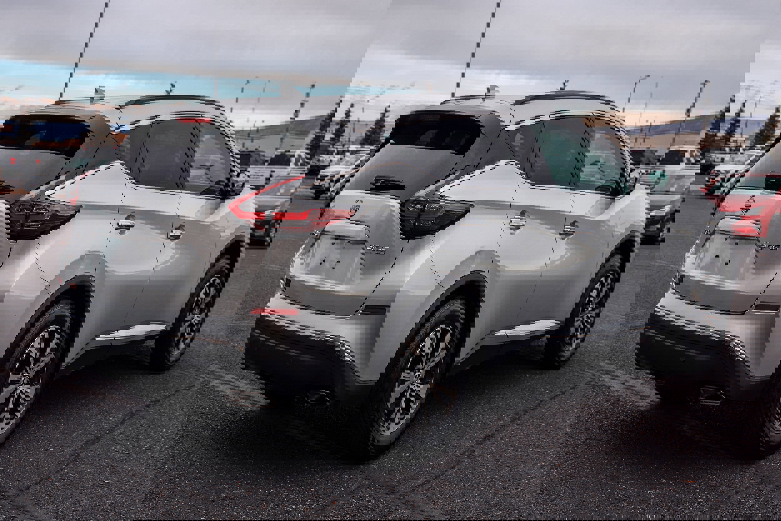 Used 2023 Nissan Murano SV image 4