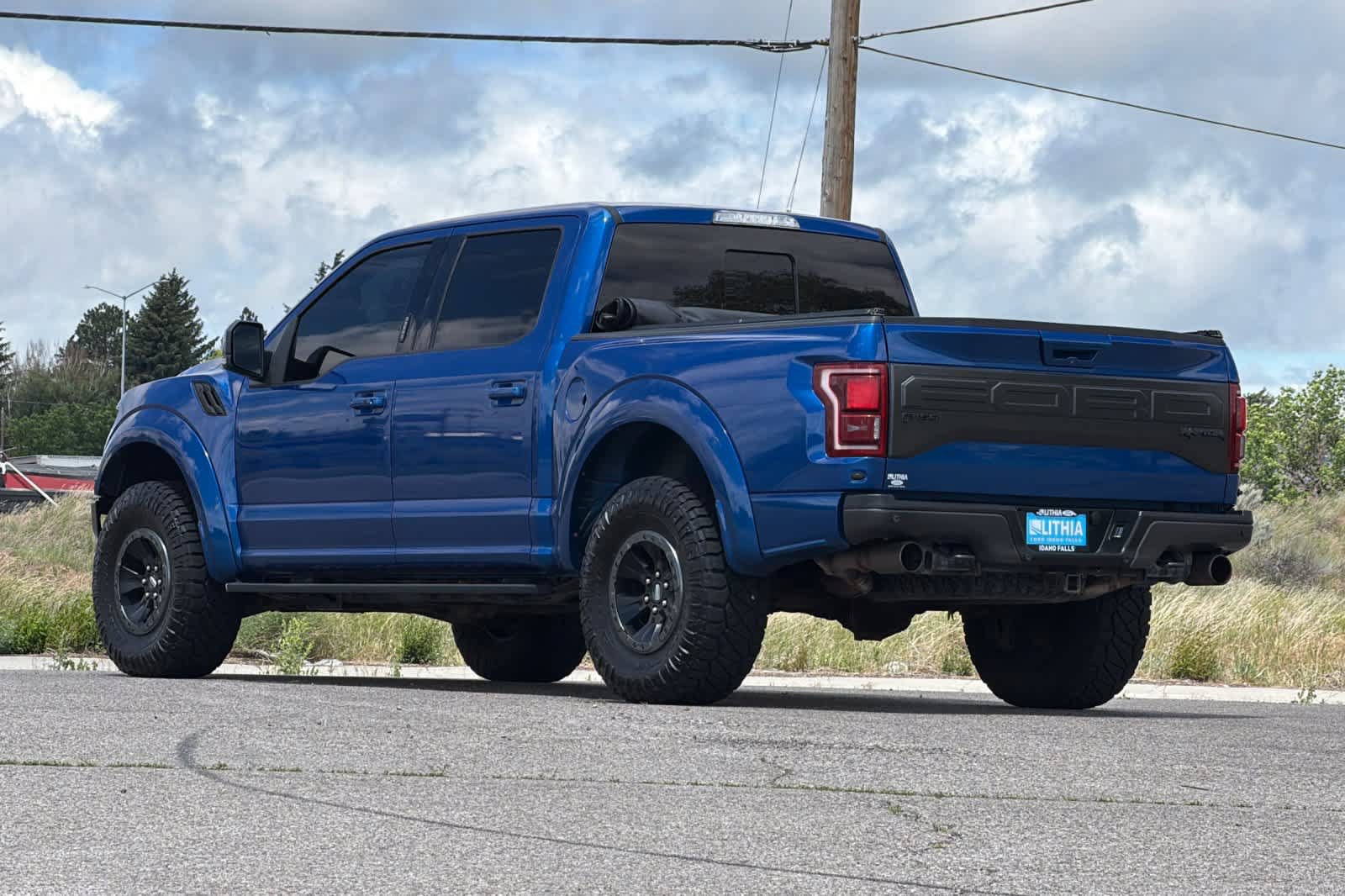Certified 2017 Ford F150 Raptor w/ Equipment Group 802A Luxury AWD/4WD image 6