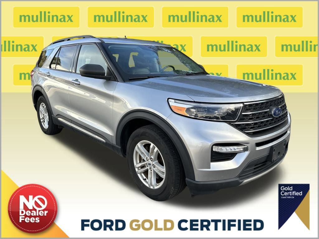 Certified 2023 Ford Explorer XLT w/ Equipment Group 202A image 4