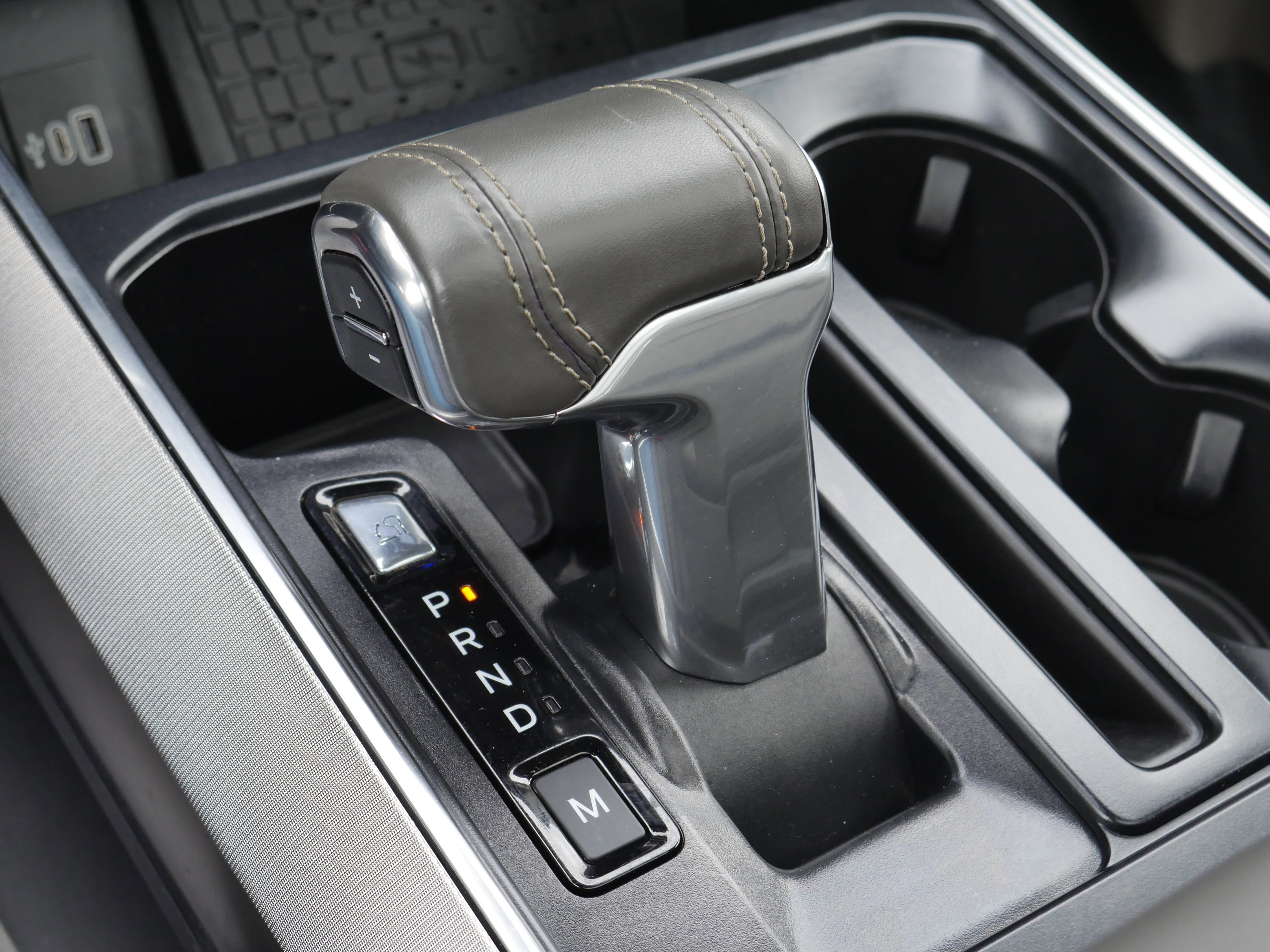 Certified 2025 Ford F150 Platinum w/ Equipment Group 703A Plus image 24