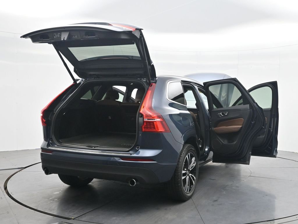 Used 2021 Volvo XC60 T5 Momentum w/ Protection Package Premier FWD image 44