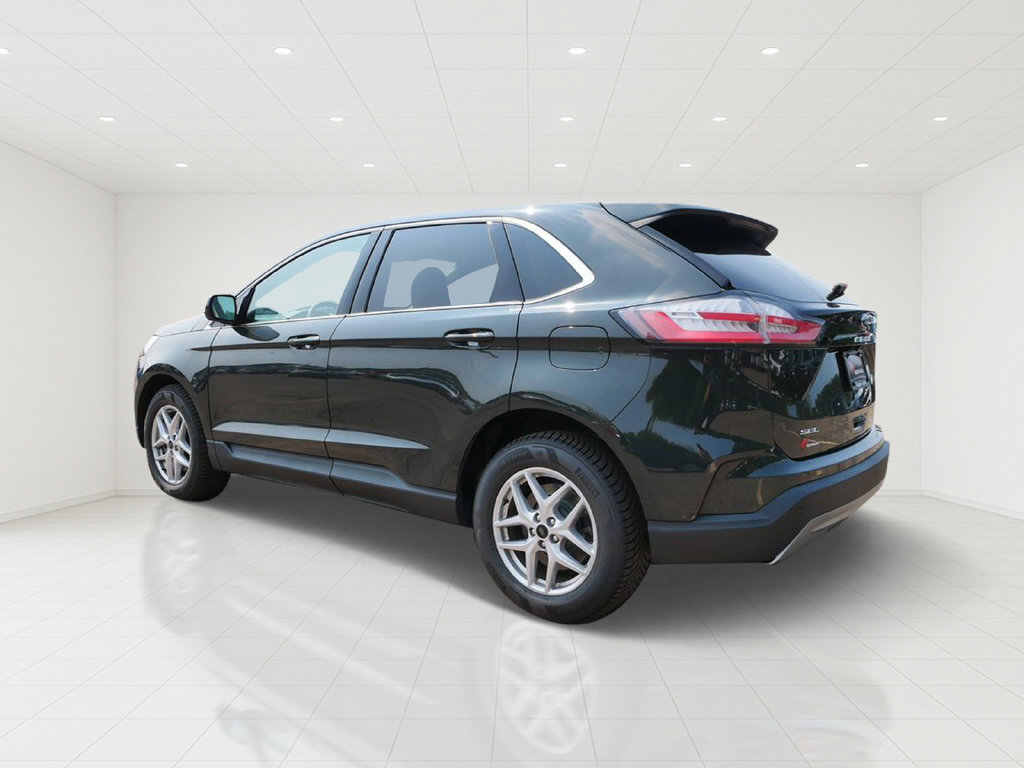 Certified 2024 Ford Edge SEL w/ Convenience Package AWD/4WD image 4
