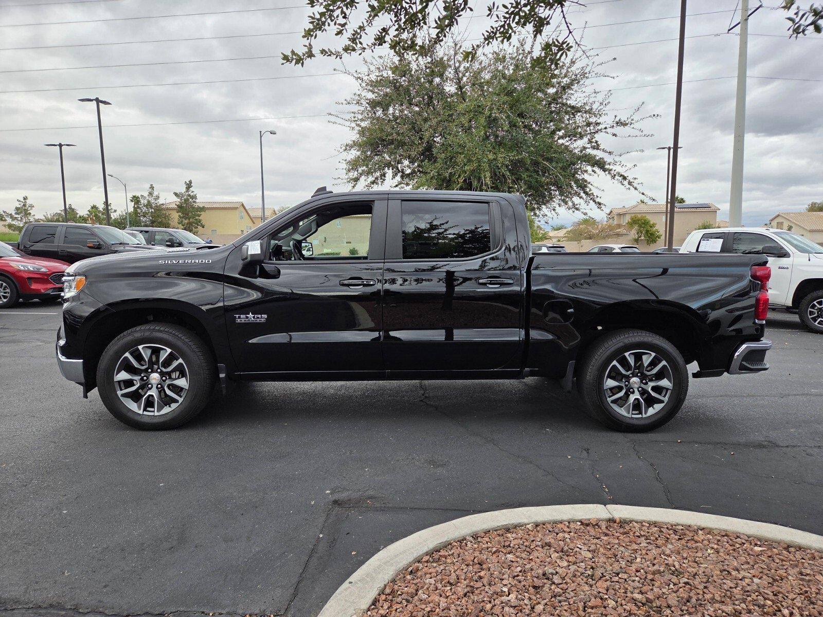 Used 2025 Chevrolet Silverado 1500 LT w/ Max Trailering Package image 2