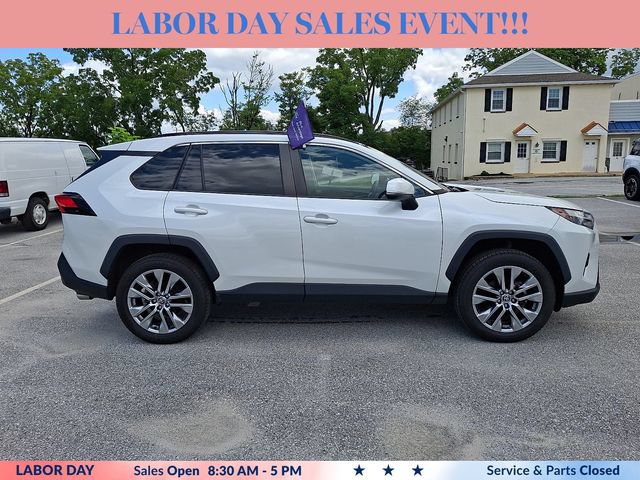 Used 2023 Toyota RAV4 XLE Premium AWD/4WD image 12