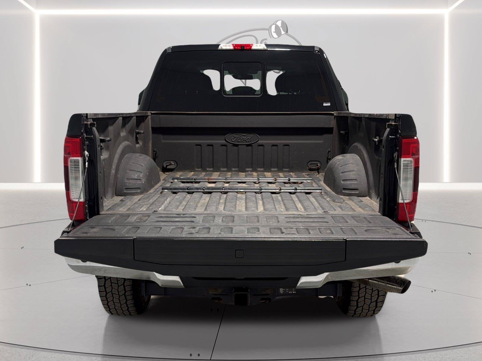 Certified 2019 Ford F250 Lariat w/ Lariat Ultimate Package AWD/4WD image 9