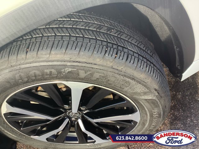 Used 2022 Toyota Highlander XSE AWD/4WD image 23