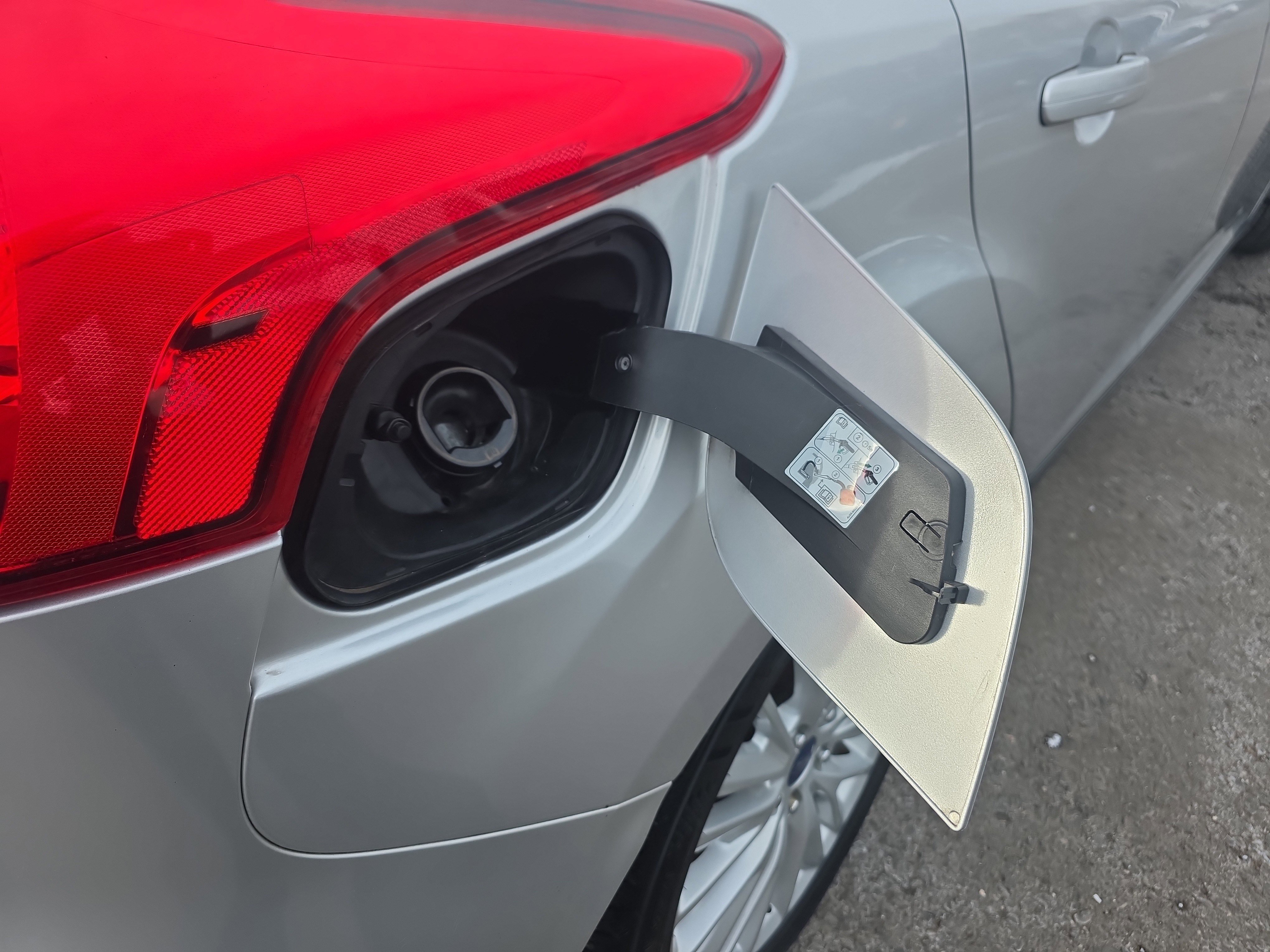 Certified 2018 Ford Focus Titanium image 14