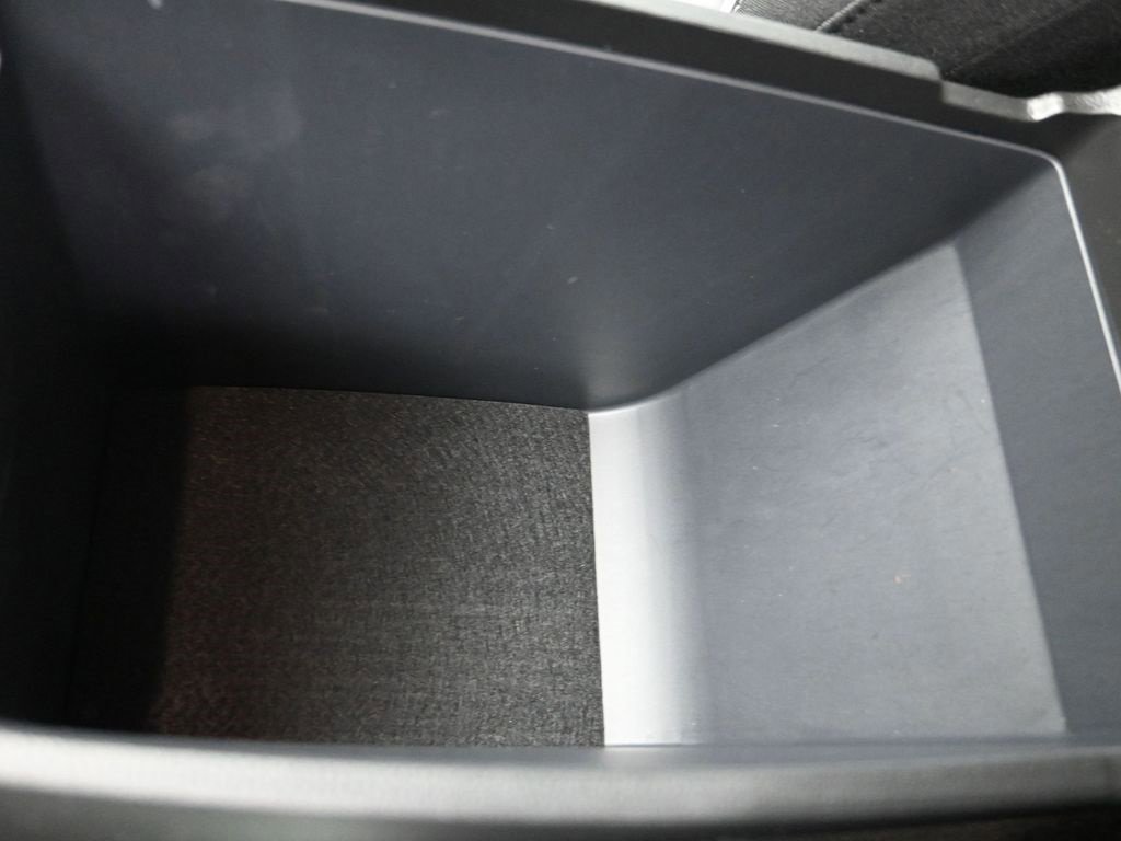 Certified 2025 Ford Escape Active image 33