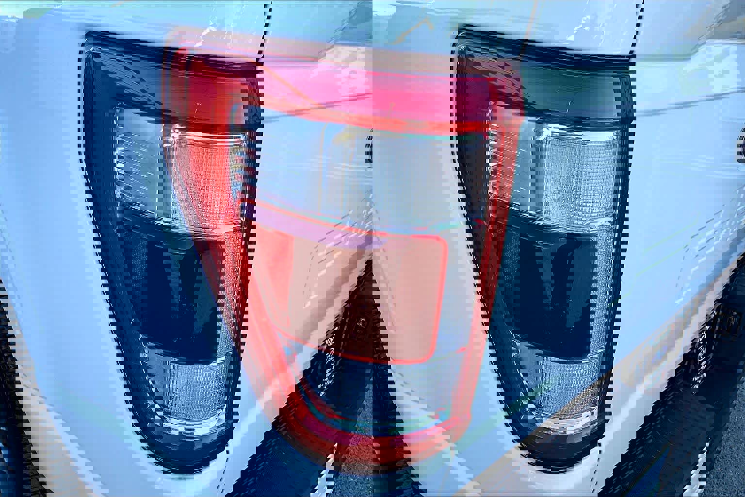 Certified 2022 Ford F150 Lariat w/ Equipment Group 502A High image 29