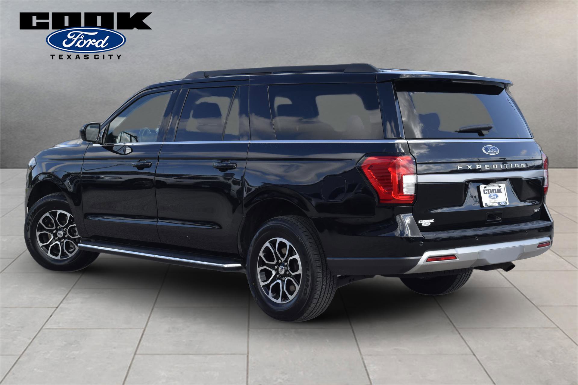 Certified 2023 Ford Expedition Max XLT AWD/4WD image 3