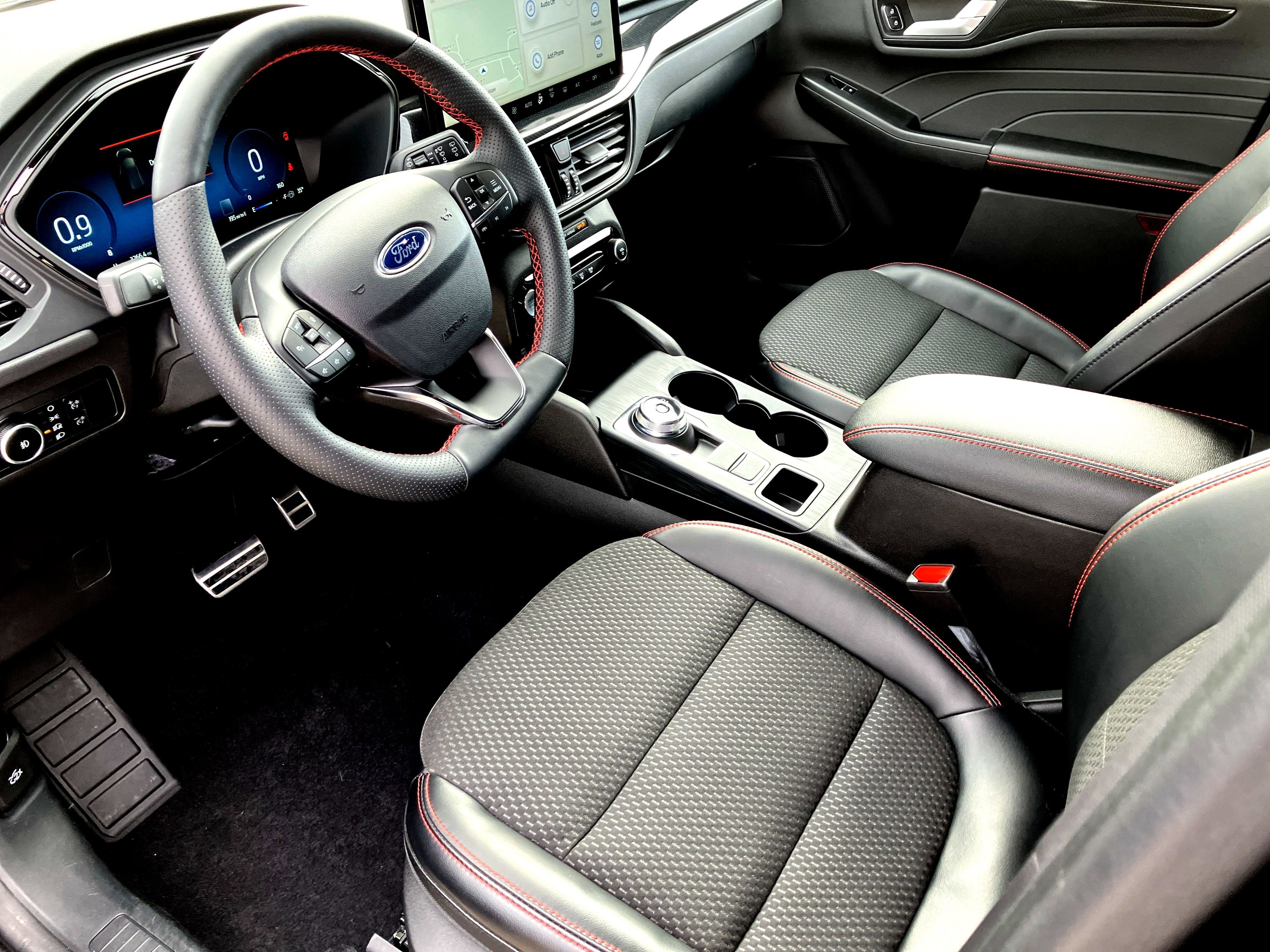 Certified 2023 Ford Escape ST-Line Select w/ Tech Pack #2 image 37