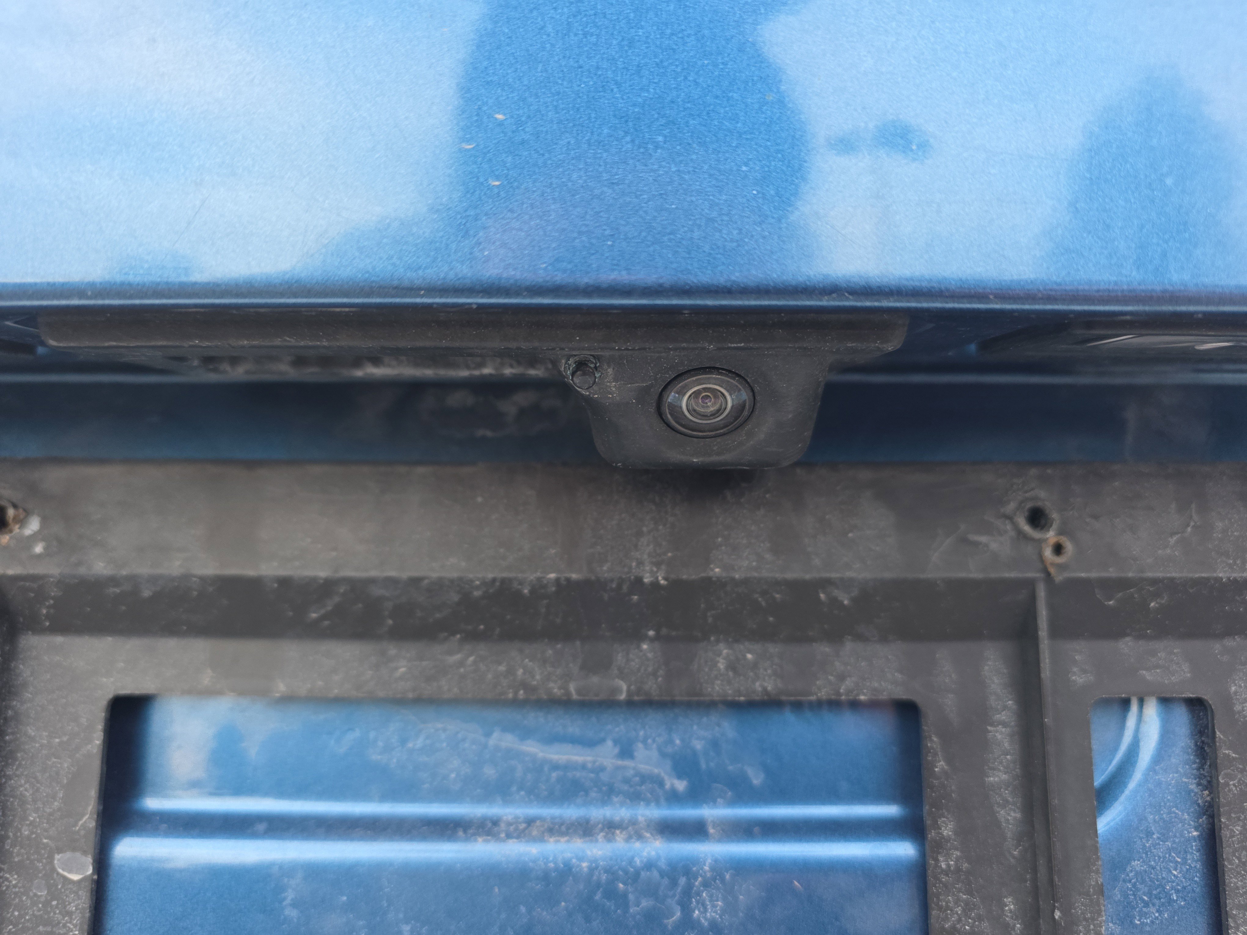 Used 2019 Volkswagen Tiguan SEL w/ 3rd Row Seat Package image 15