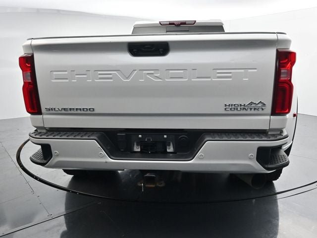 Used 2025 Chevrolet Silverado 3500 High Country w/ High Country Premium Package AWD/4WD image 7