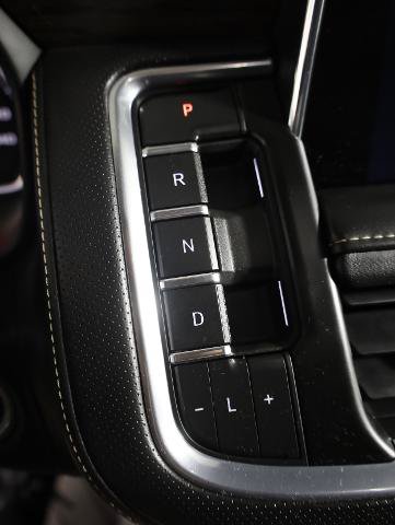 Used 2021 Chevrolet Tahoe Premier AWD/4WD image 18