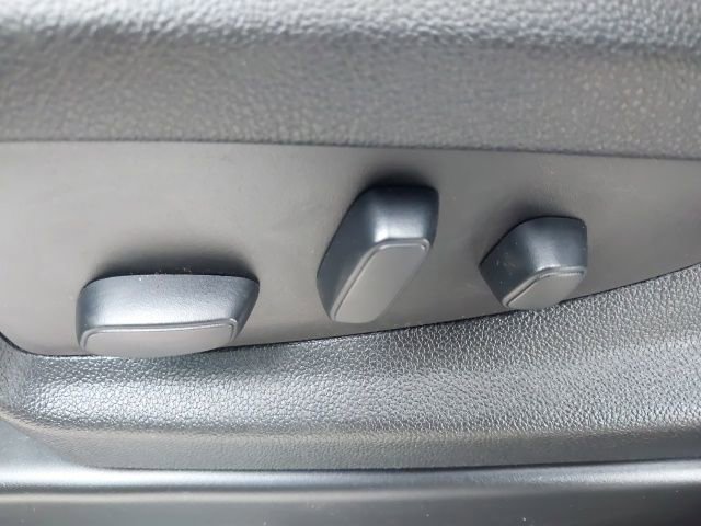 Used 2019 GMC Sierra 1500 SLE w/ SLE Value Package image 22