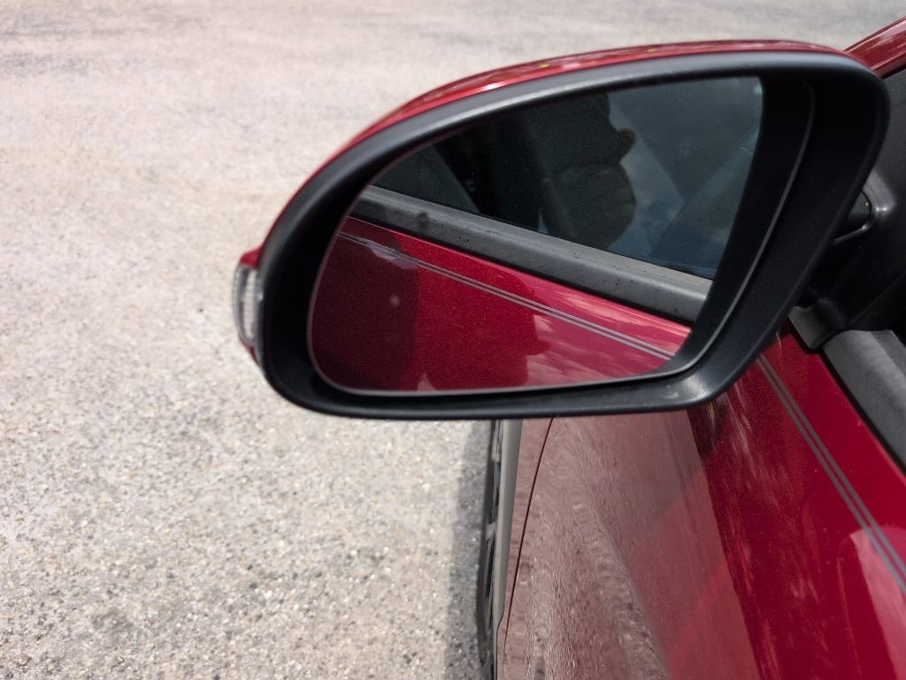 Used 2023 Hyundai Kona Limited FWD image 7