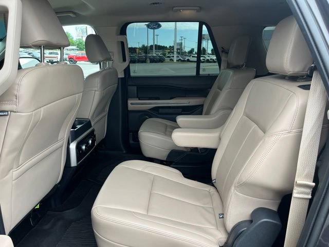 Certified 2023 Ford Expedition Max XLT RWD image 6