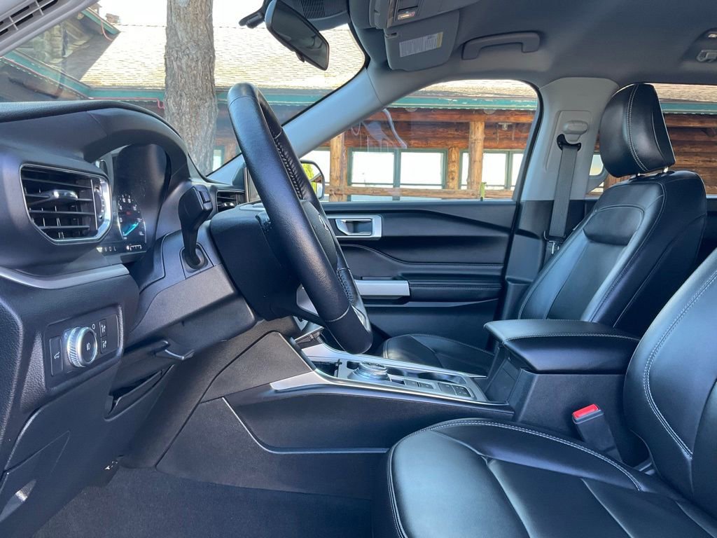 Certified 2022 Ford Explorer XLT w/ Equipment Group 202A image 75