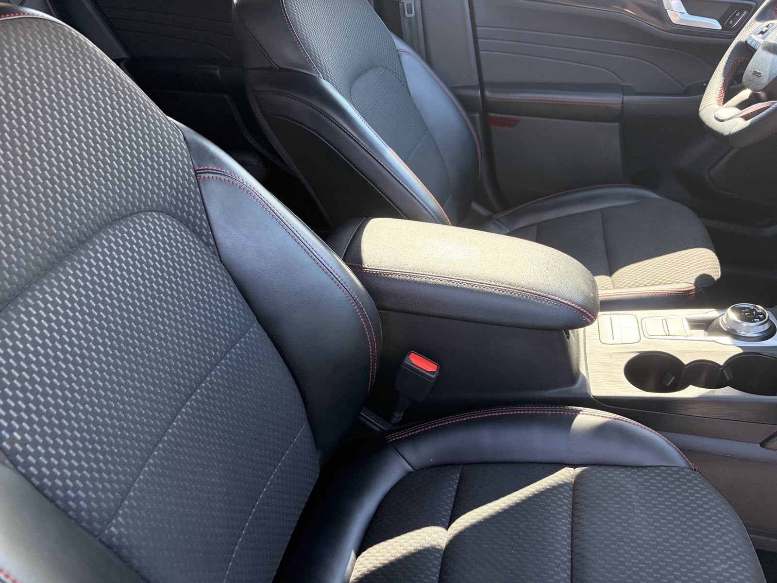 Certified 2023 Ford Escape ST-Line FWD image 21