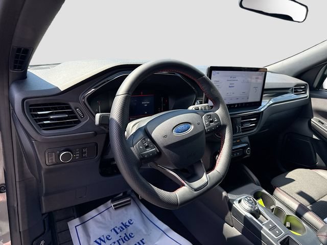 Certified 2023 Ford Escape ST-Line w/ Tech Pack #1 AWD/4WD image 14