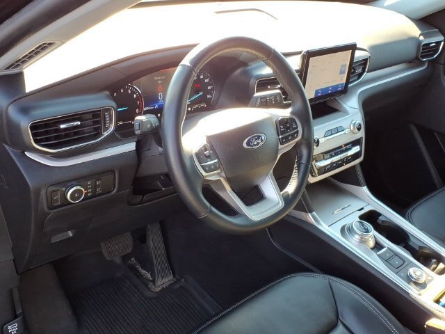Certified 2023 Ford Explorer XLT w/ Equipment Group 202A AWD/4WD image 20