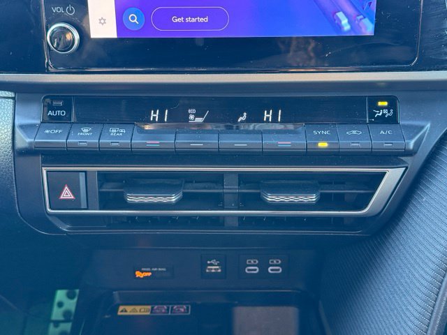 Used 2025 Toyota Camry SE FWD image 22