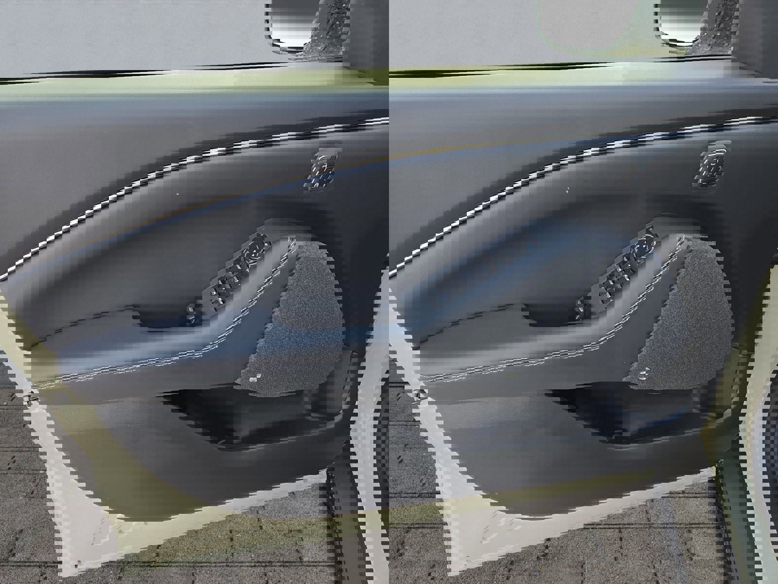 Certified 2025 Ford Mustang Mach-E Premium image 10