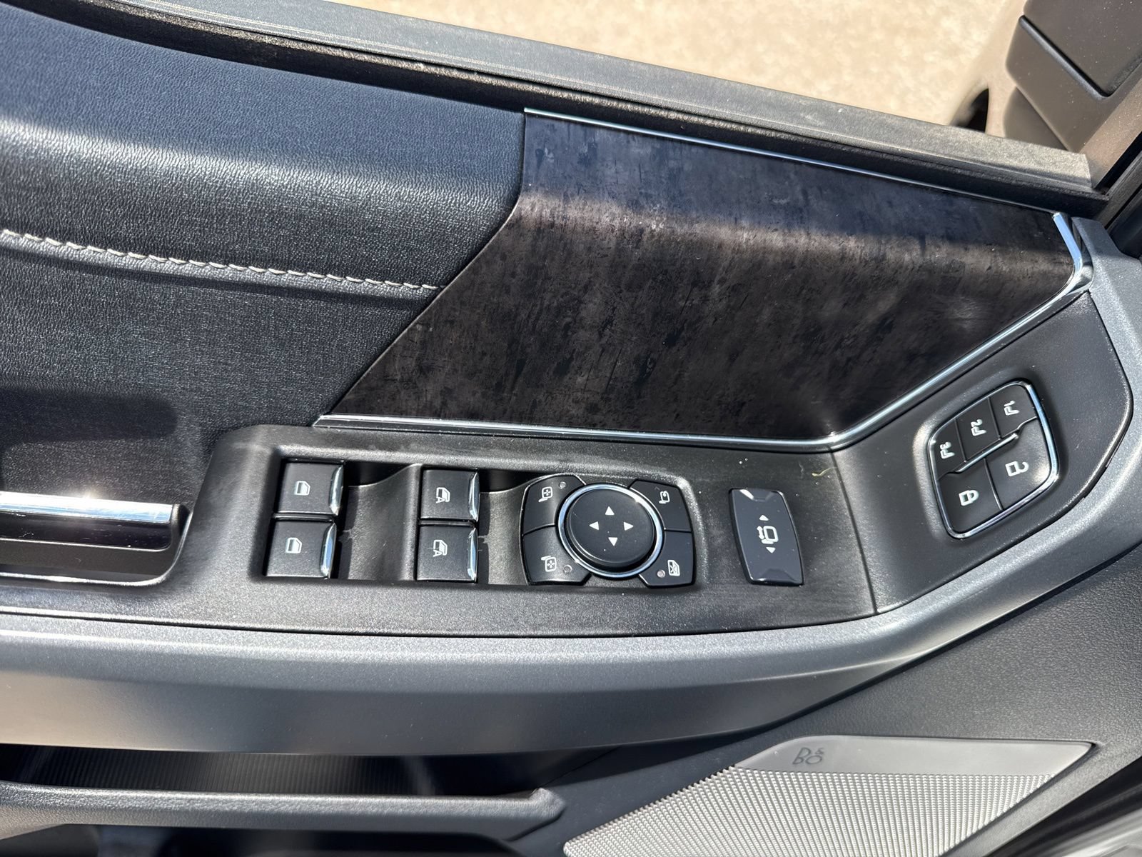 Certified 2023 Ford F350 Lariat w/ Sport Appearance Package AWD/4WD image 15