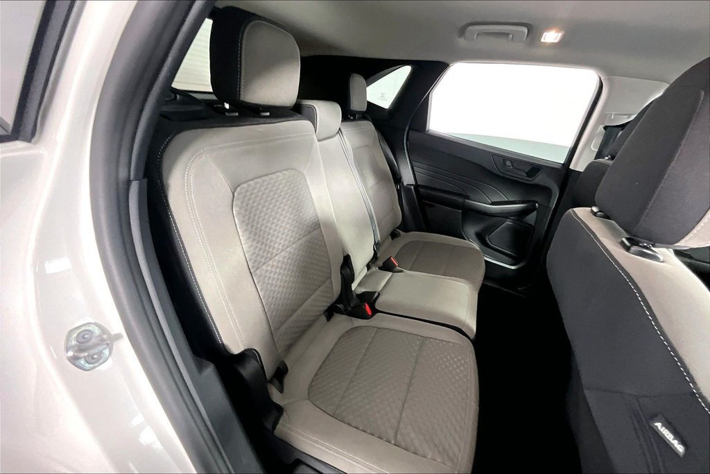 Certified 2022 Ford Escape SE w/ Cold Weather Package AWD/4WD image 27