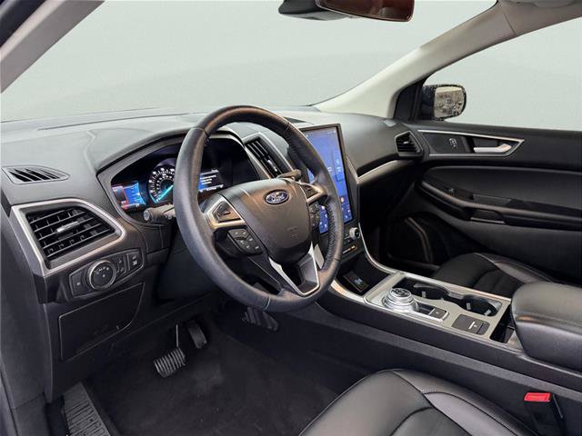 Certified 2022 Ford Edge SEL w/ Convenience Package AWD/4WD image 9