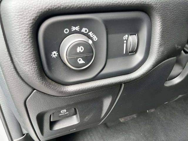 Used 2023 RAM 1500 Big Horn AWD/4WD image 17