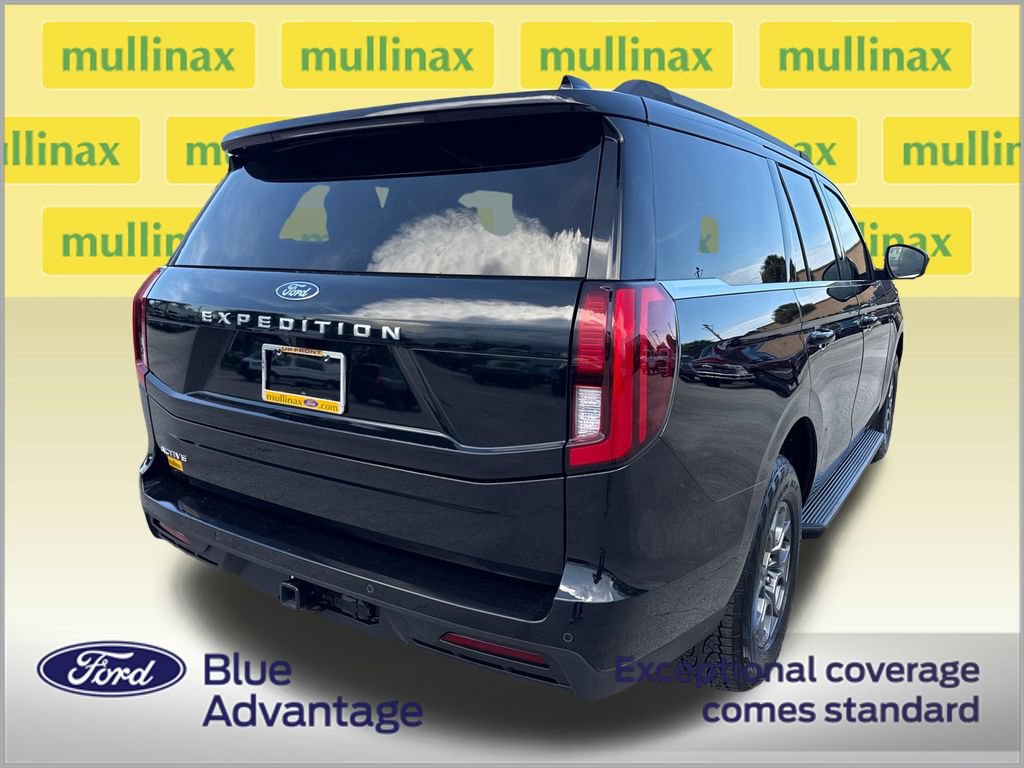 Certified 2025 Ford Expedition Active RWD image 4