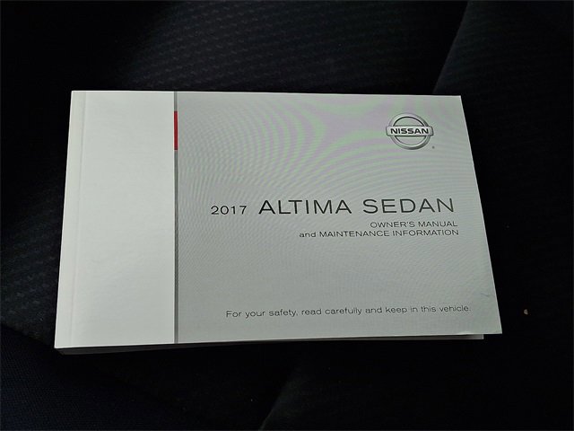 Used 2017 Nissan Altima 2.5 SR w/ Midnight Edition Package image 24