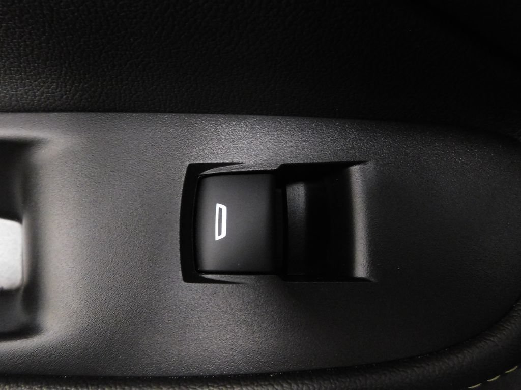 Used 2025 Buick Encore GX Preferred FWD image 35