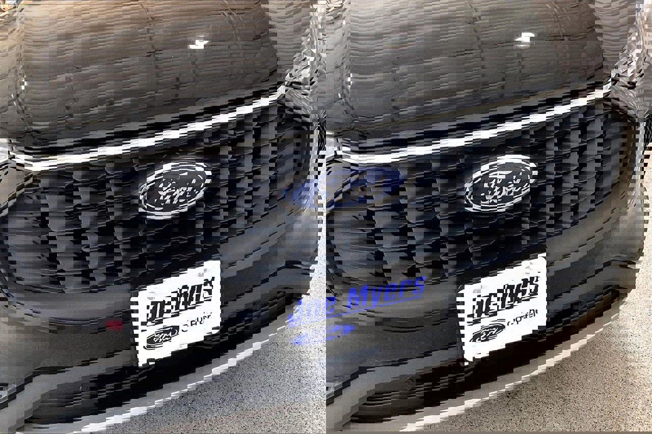 Certified 2025 Ford Escape Active w/ Tech Pack #1 image 30