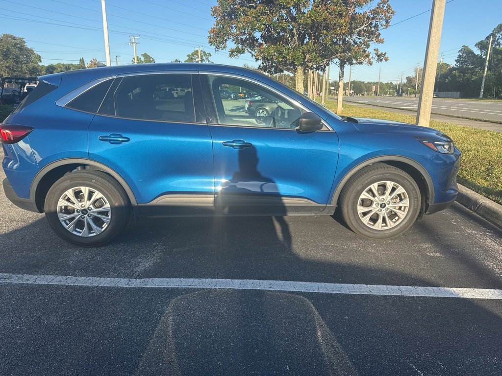 Certified 2023 Ford Escape Active image 2