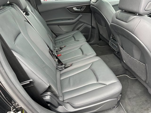 Used 2025 Audi Q7 3.0T Premium Plus AWD/4WD image 14