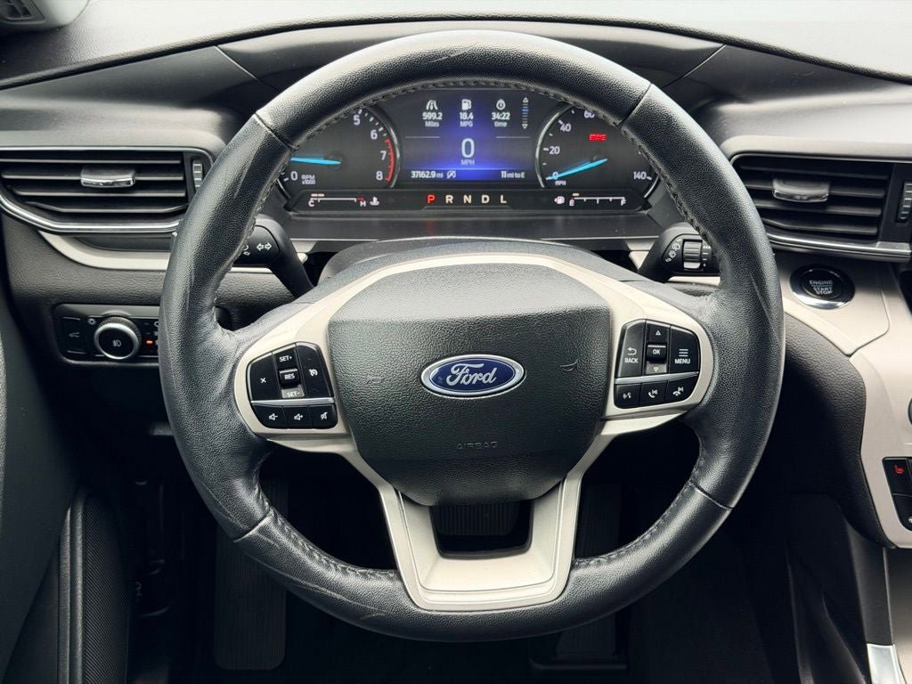 Certified 2023 Ford Explorer XLT w/ Equipment Group 202A RWD image 18