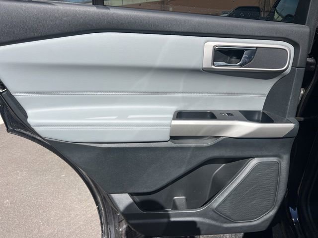 Certified 2021 Ford Explorer XLT w/ Equipment Group 202A image 19